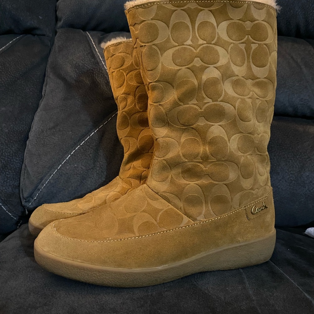 Coach Camel Patterned Winter Boots